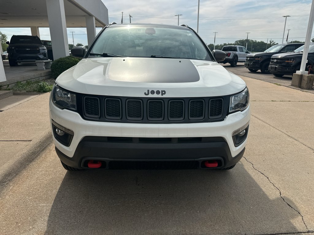 Used 2020 White Clearcoat Jeep Trailhawk image 13