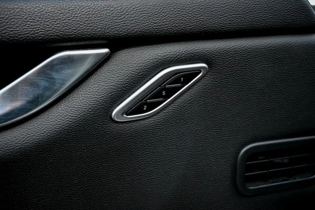 Used 2022 BLUE Maserati Modena Q4 ~~ image 20