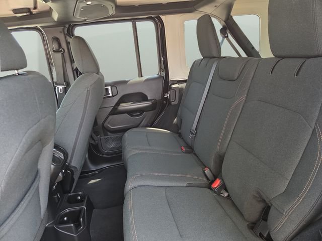 Used 2025 Black Jeep Sahara image 30