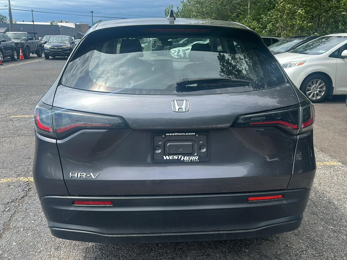Used 2024 Modern Steel Metallic Honda LX image 5