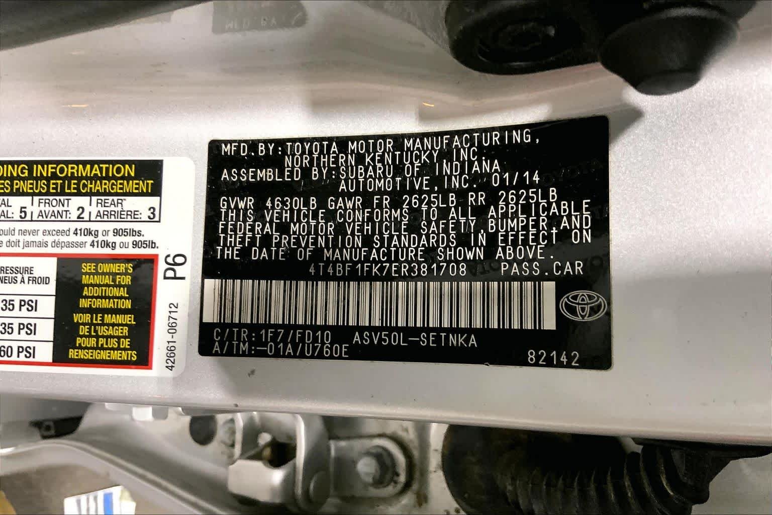 Used 2014 Classic Silver Metallic Toyota LE image 37