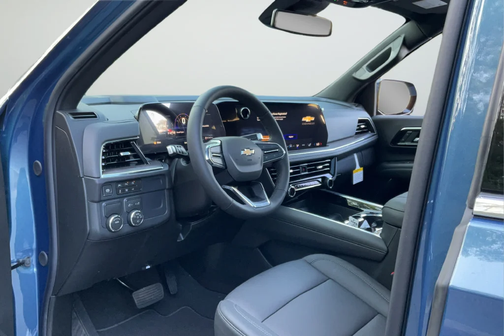 New 2026 Lakeshore Blue Metallic Chevrolet LT image 22