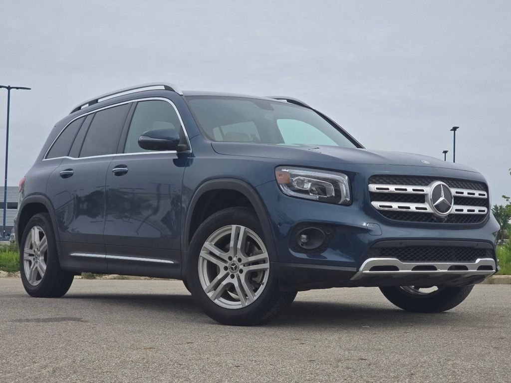 2022 Mercedes-Benz GLB GLB 250 4MATIC's photo