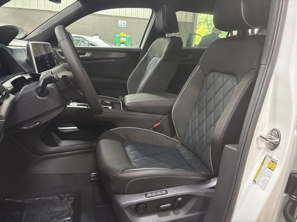New 2026 White/off-white Volkswagen 2.0T SEL Premium R-Line image 10