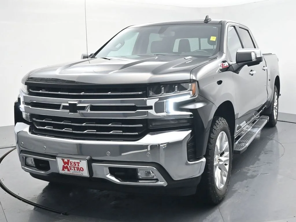 Used 2021 Chevrolet Silverado 1500 LTZ with VIN 3GCUYGET6MG442322 for sale in Monticello, Minnesota
