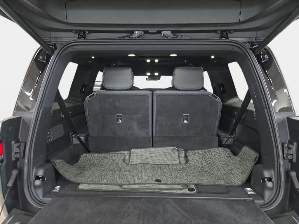 Used 2026  Rivian  image 30