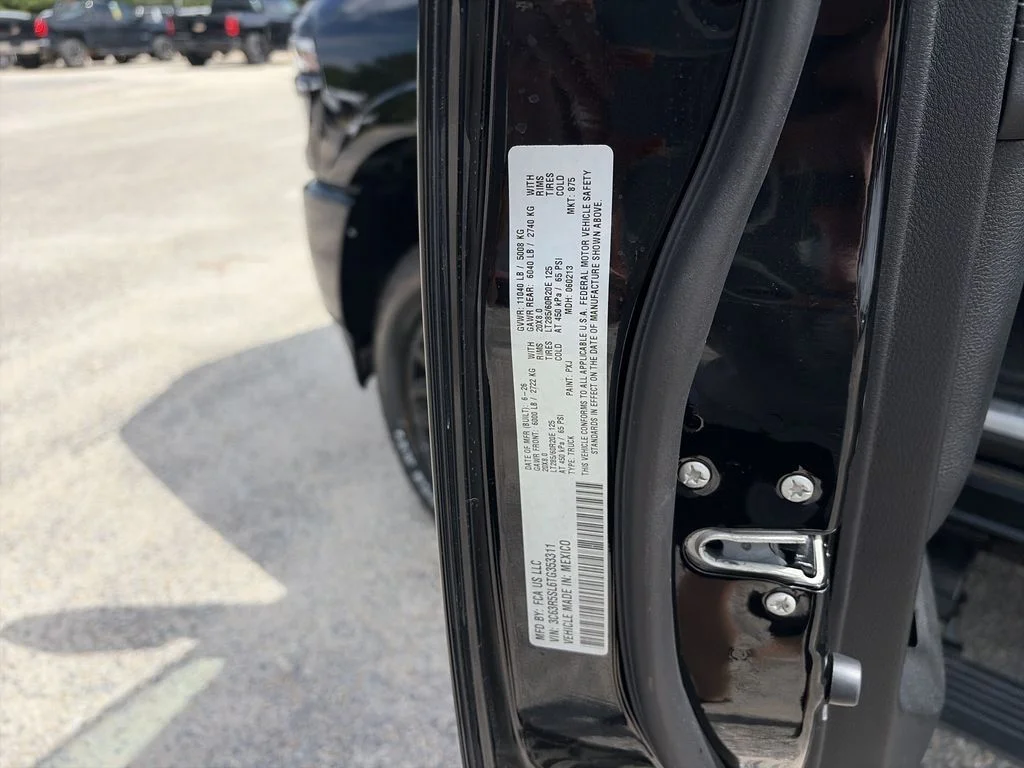 New 2026 Diamond Black Crystal Pearl-Coat Exterior Paint RAM Limited image 35