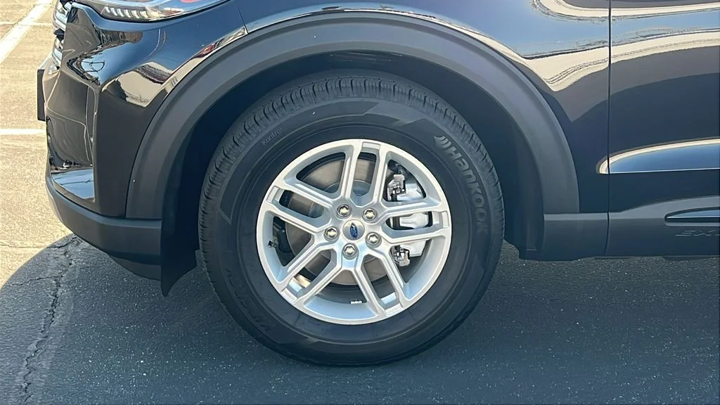 New 2026 Agate Black Metallic Ford Active image 8