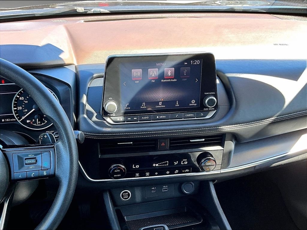 Used 2023 Gray Nissan SV image 18