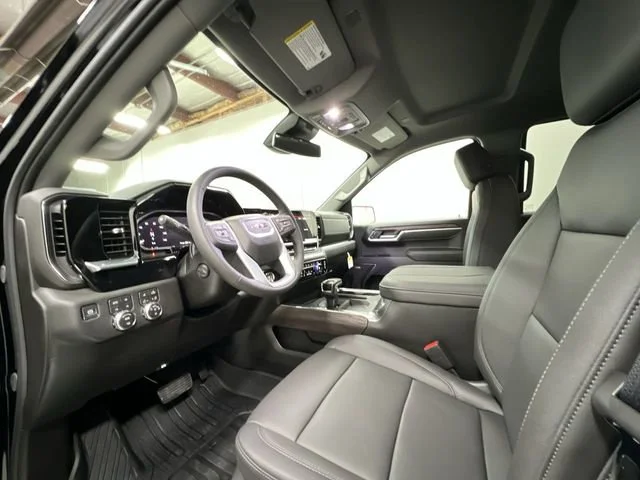 2026 GMC Sierra 1500 SLT - Photo 10