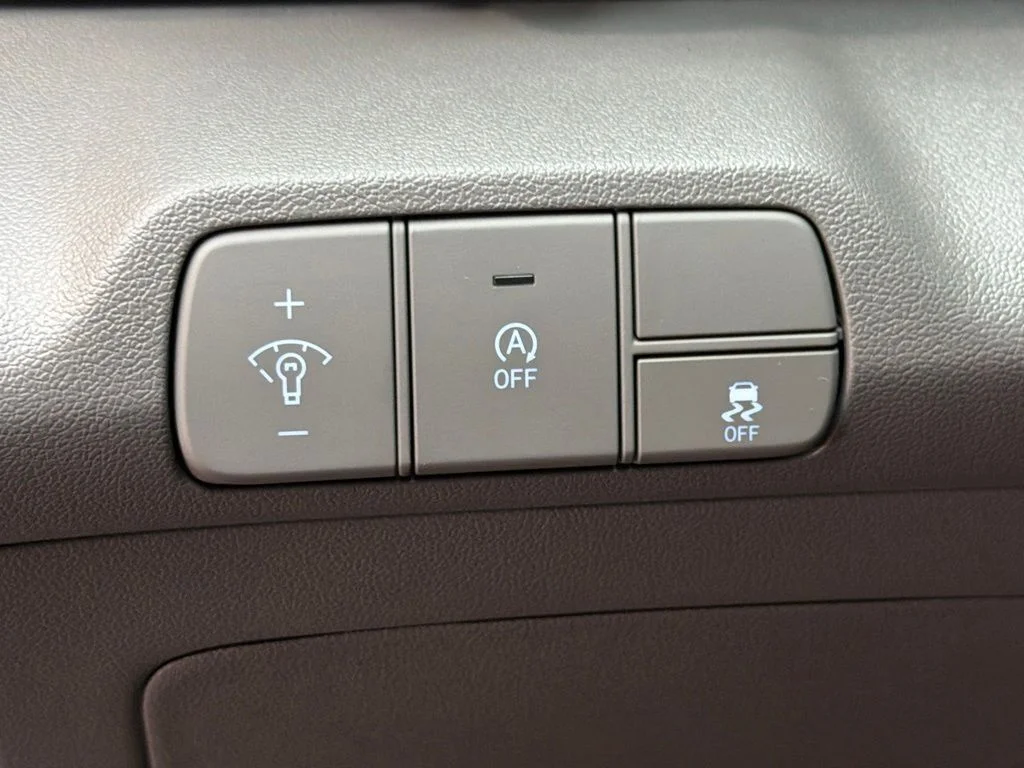 New 2026 Amazon Gray Hyundai SE image 22
