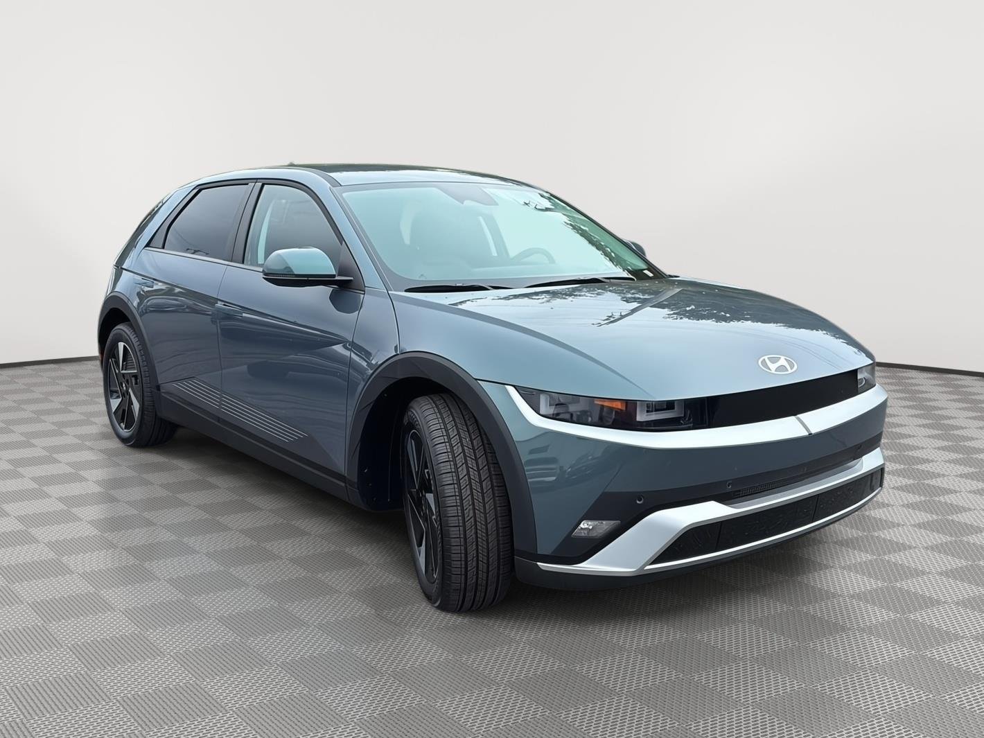 Certified Used 2026 Digital Teal Hyundai SEL image 3