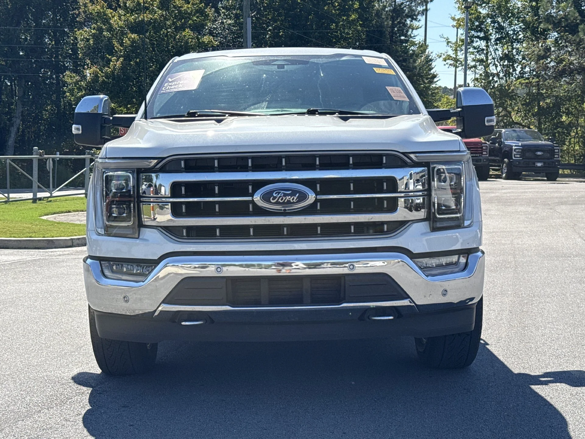 Used 2023 White Metallic Ford Lariat image 19