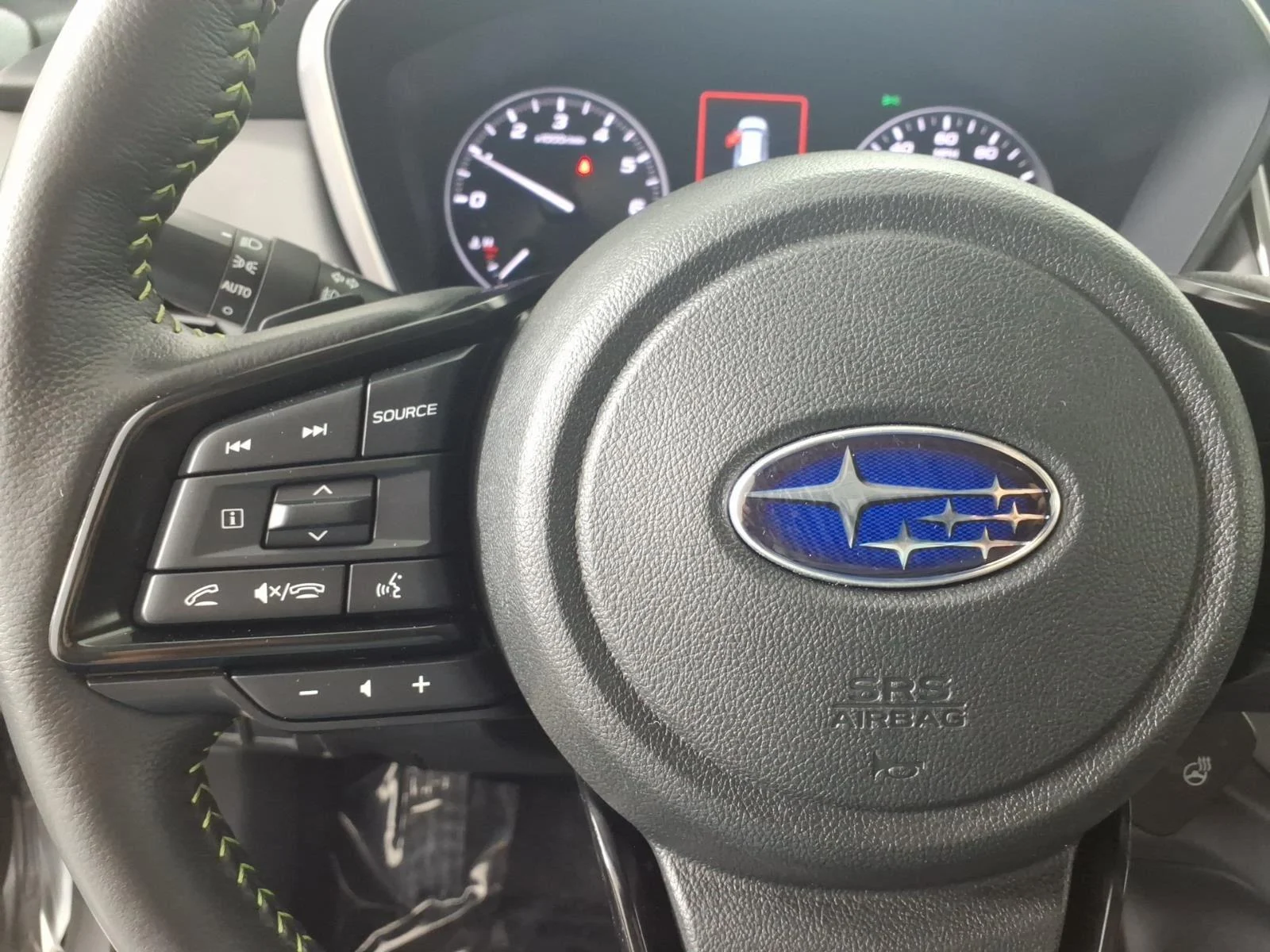 Certified Used 2025 Ice Silver Metallic Subaru Onyx Edition image 30