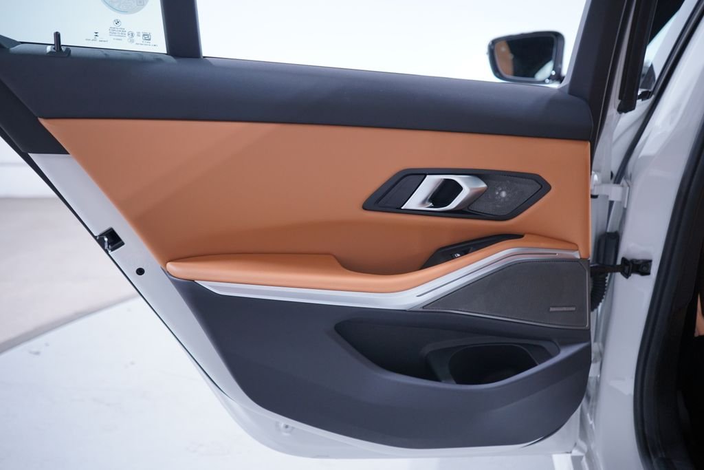 New 2026 Alpine White BMW 330i xDrive image 16