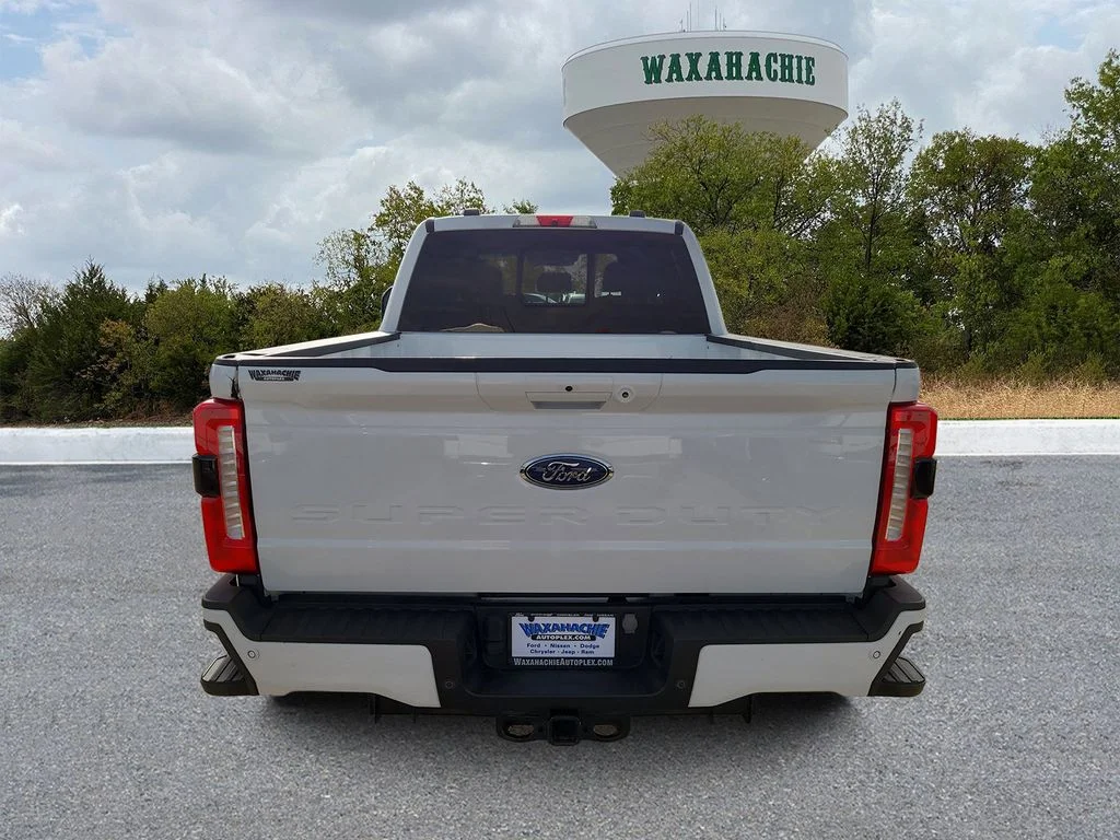 Used 2023 White Ford Lariat image 4