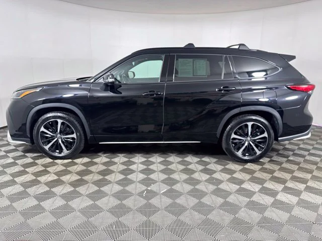 Certified Used 2021 Midnight Black Metallic Toyota XSE image 7