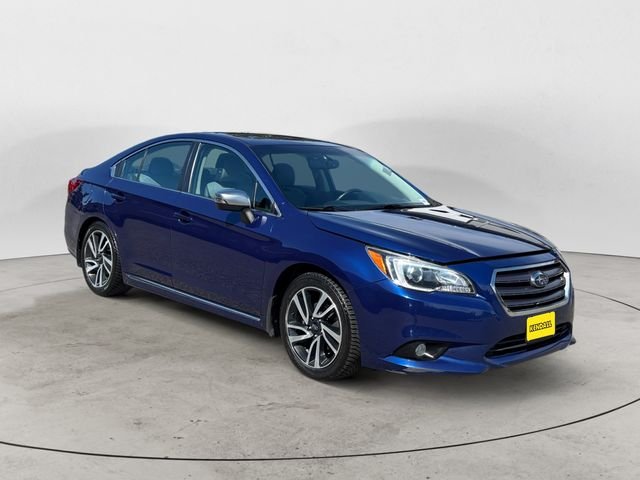 Used 2017 Lapis Blue Subaru 2.5i image 7