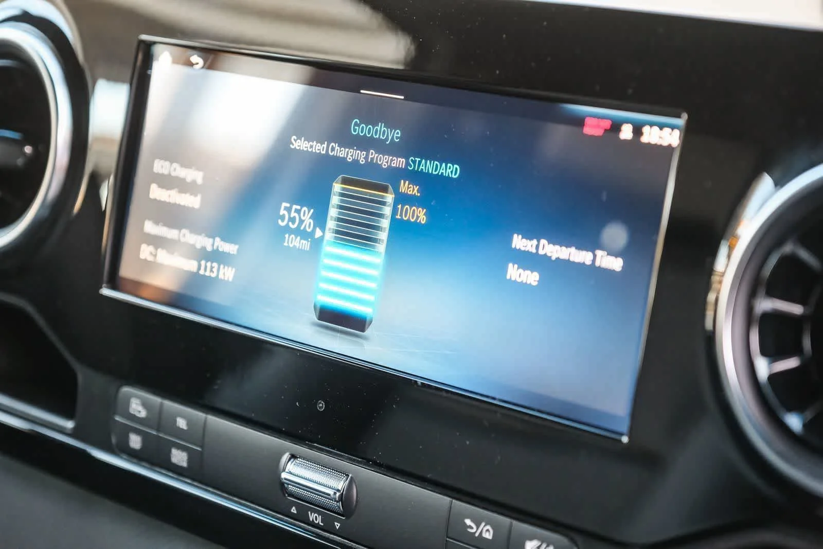 New 2025 Arctic+White Mercedes-Benz Cargo 170WB High Roof 113kw Battery RWD SO Motor image 17