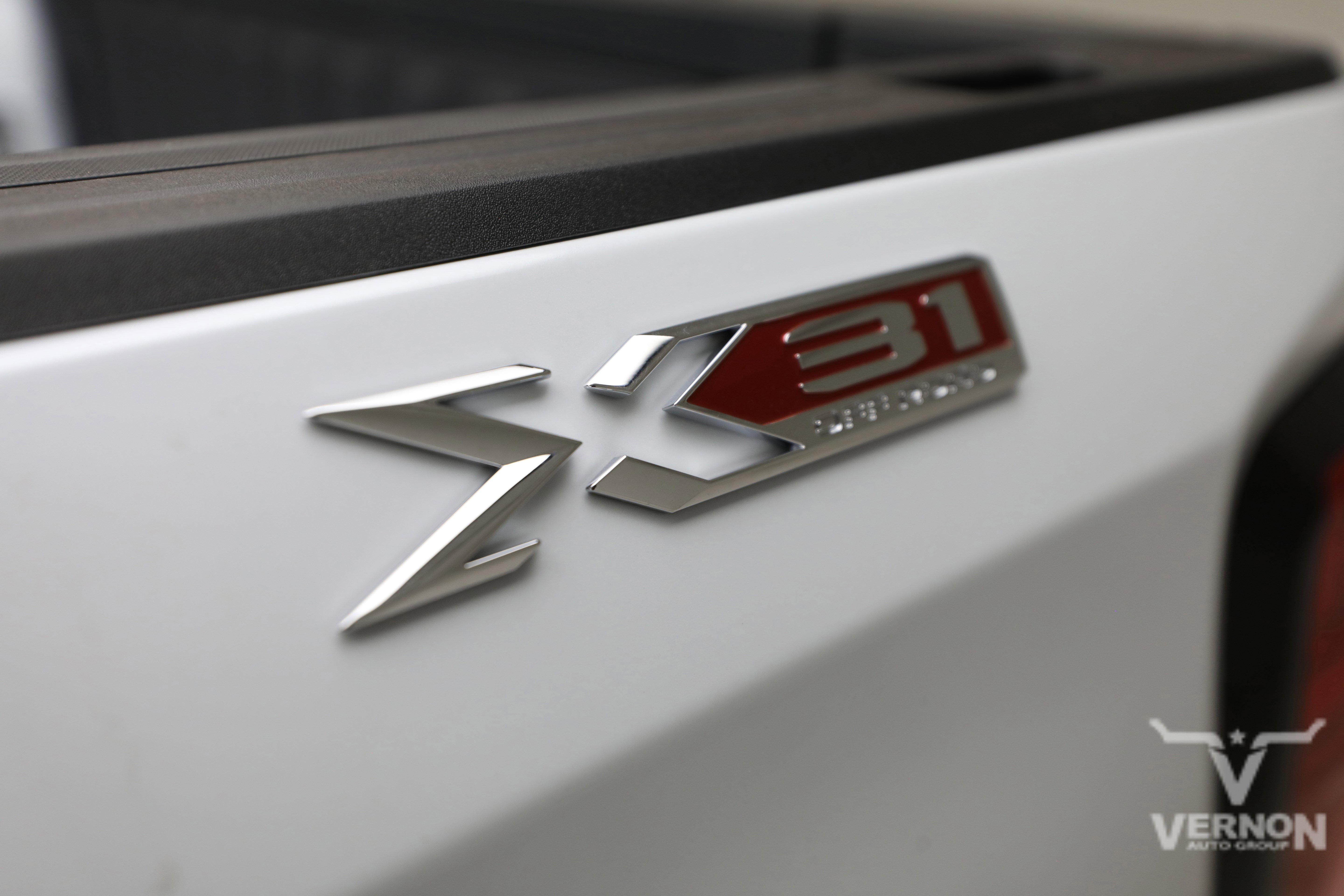 New 2026 Glacier White Tricoat GMC N image 34