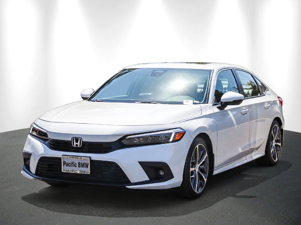 Used 2024 White Honda Touring image 3