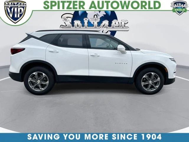 Used 2024 White Chevrolet LT image 10