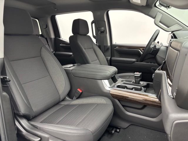 New 2026 Onyx Black GMC Elevation image 32