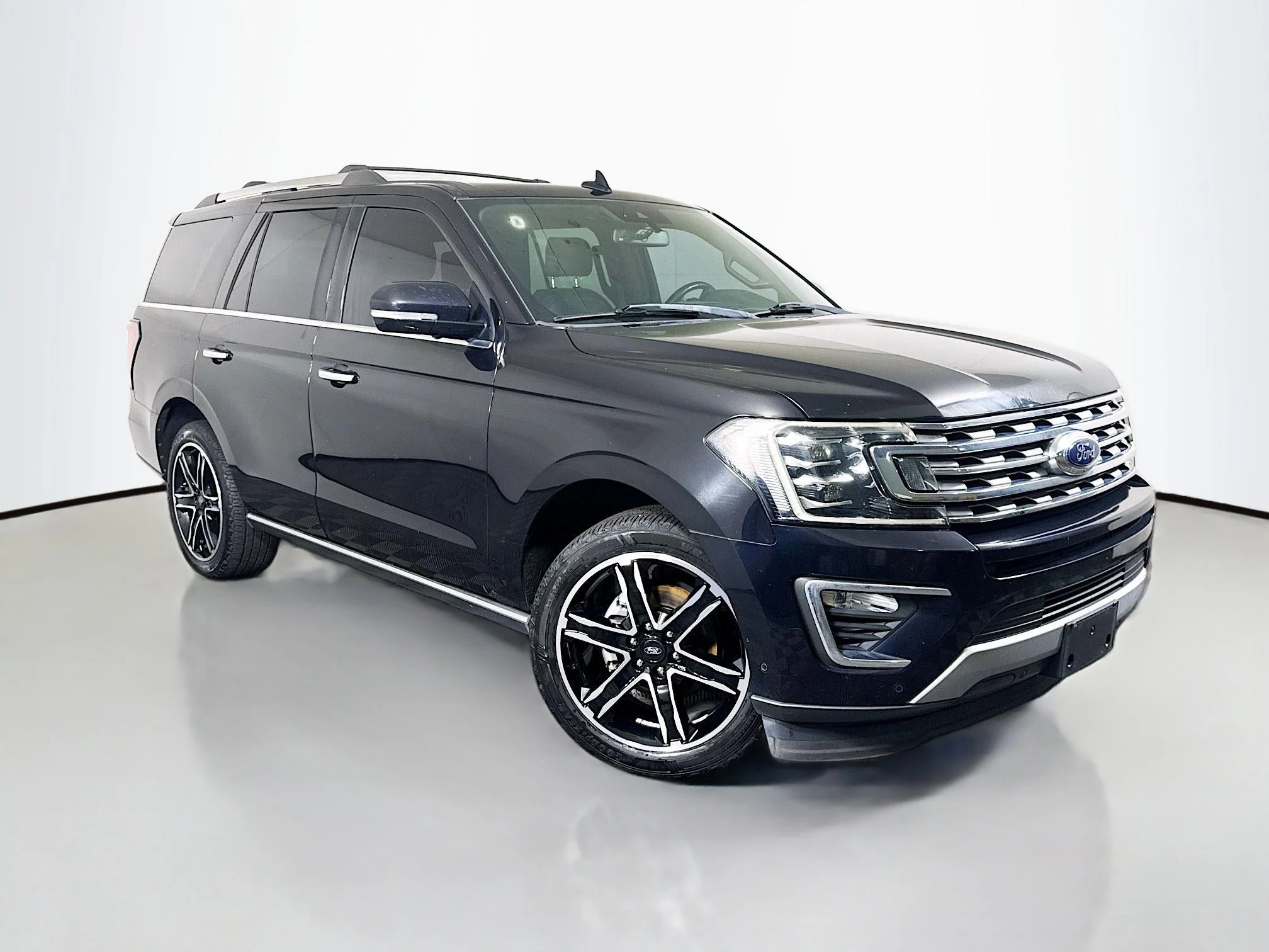 Used 2019 Agate Black Metallic Ford Limited image 1