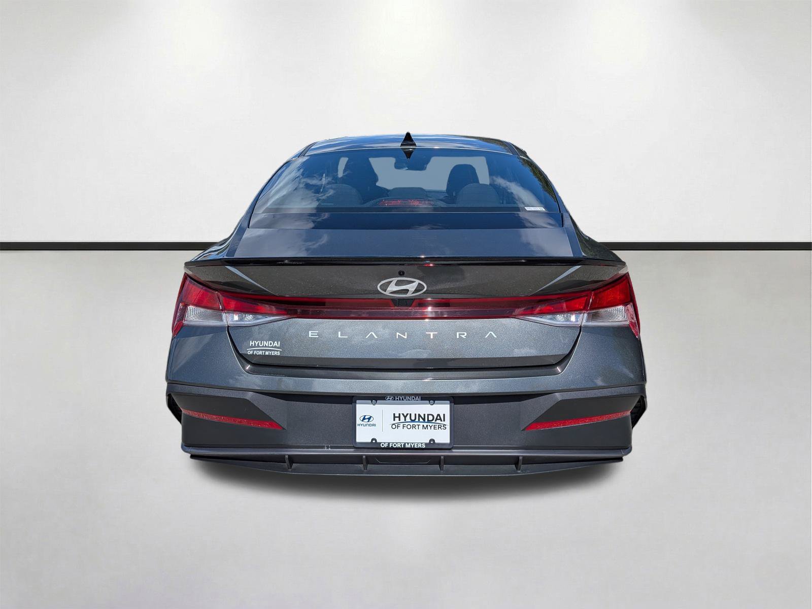 Certified Used 2026 Amazon Gray Hyundai SEL Sport image 5