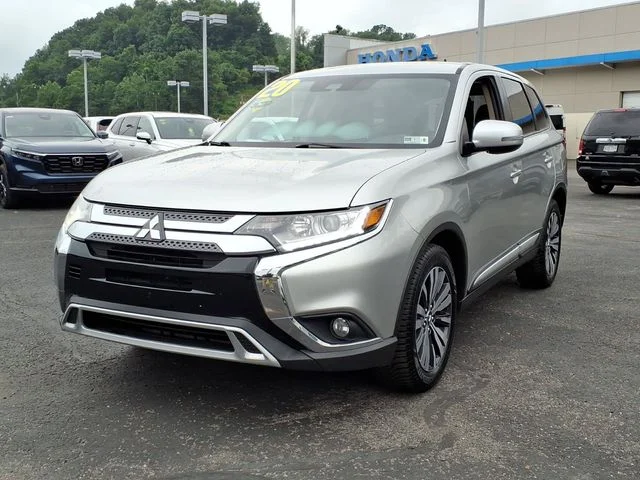 2020 Mitsubishi Outlander