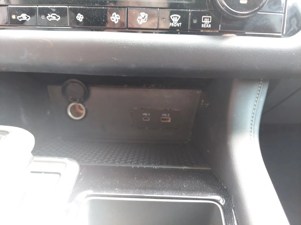 Certified Used 2024 White Nissan SV image 27