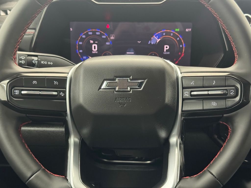 Used 2025 Summit White Chevrolet Z71 image 19