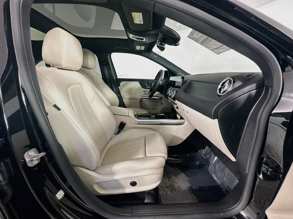 New 2026 Cosmos Black Metallic Mercedes-Benz GLA 250 image 29
