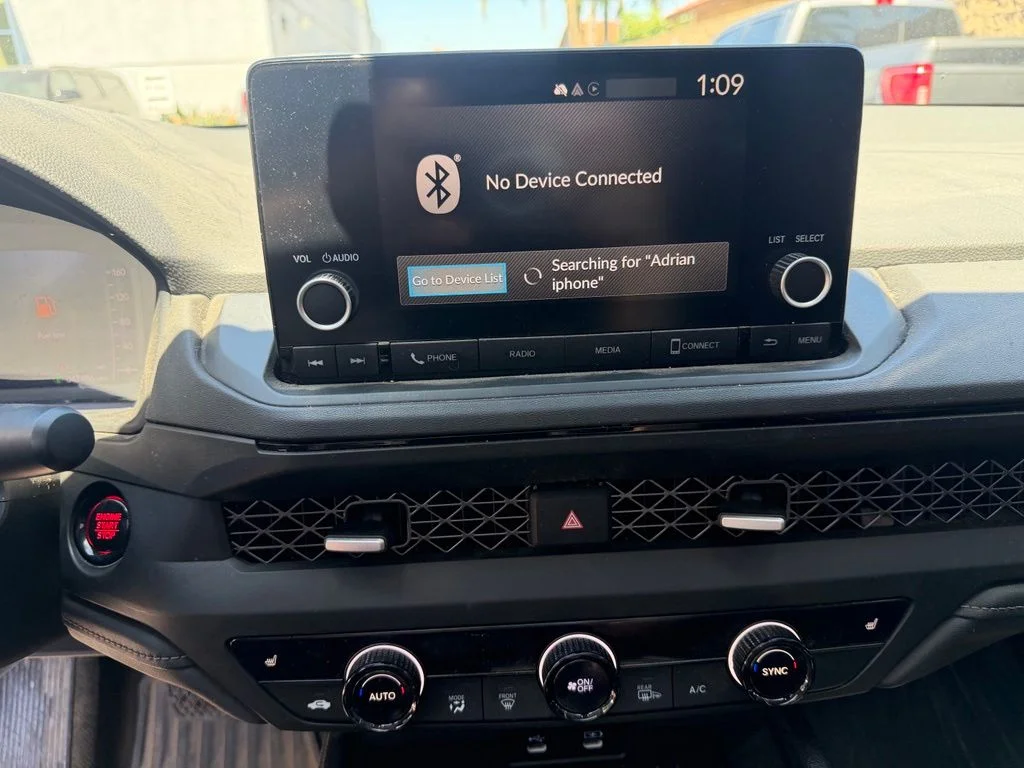 Used 2023 Silver Honda EX image 24