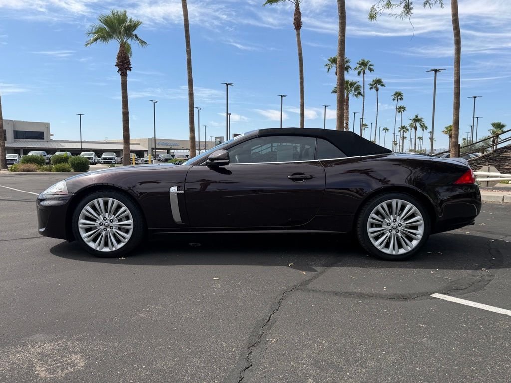 Used 2011 Red Jaguar Base image 4