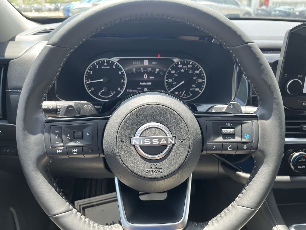 Used 2025 Gray Nissan SL image 14