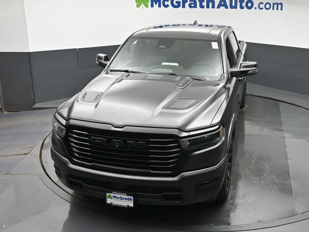 New 2026 Granite Crystal Metallic Clear-Coat Exterior Paint RAM Laramie image 28