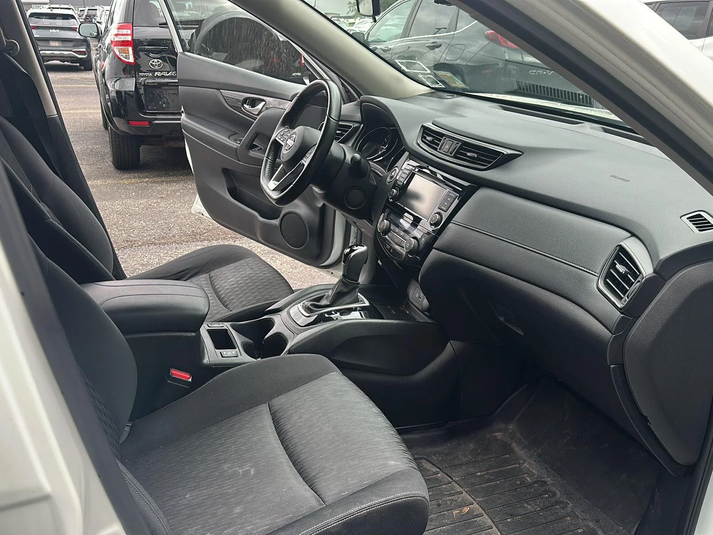 Used 2020 Pearl White Tricoat Nissan SV image 16