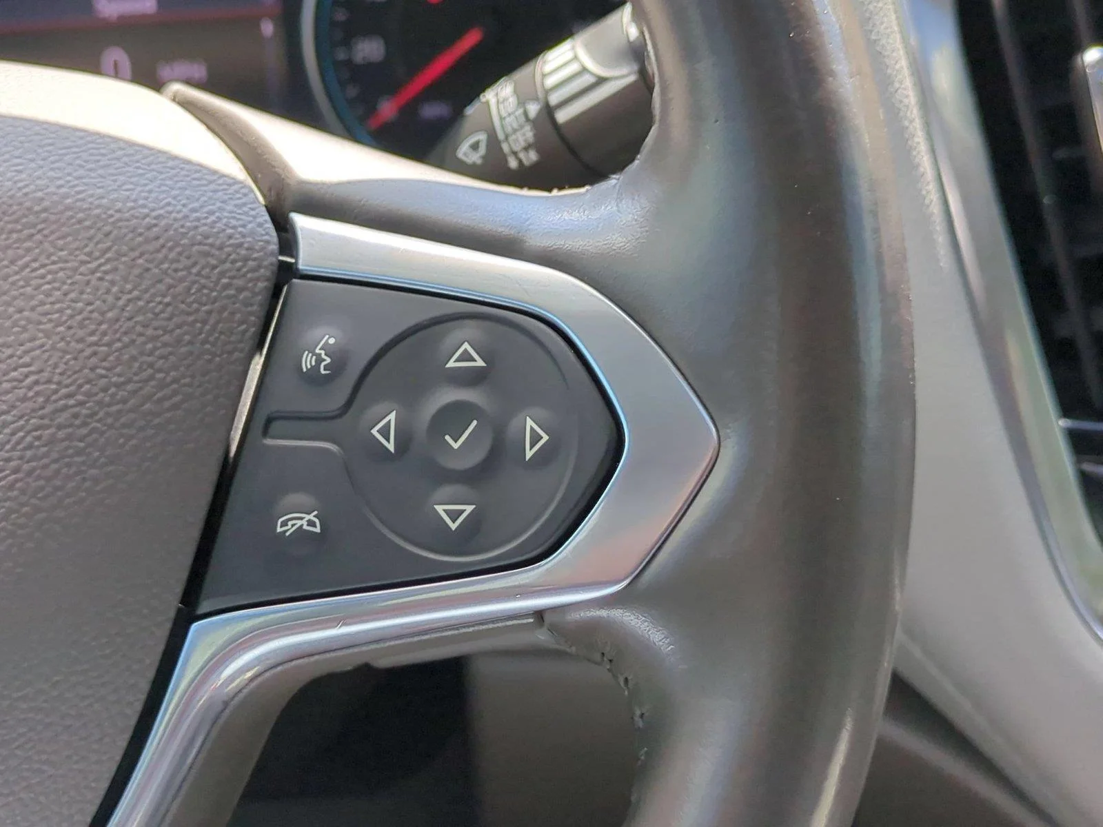 Used 2021 Summit White Chevrolet Premier image 20