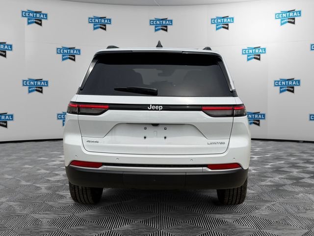 New 2026 Bright White Clear-Coat Exterior Paint Jeep Limited image 4