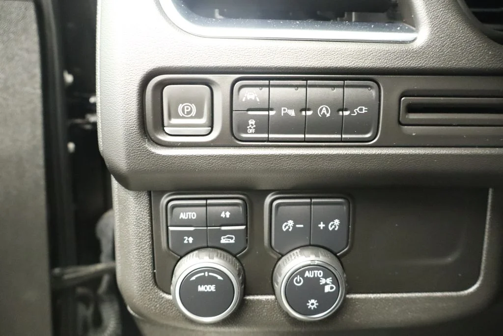 Certified Used 2022 Black Chevrolet LT image 31