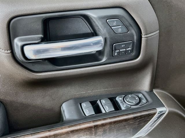Used 2020 White GMC Denali image 9