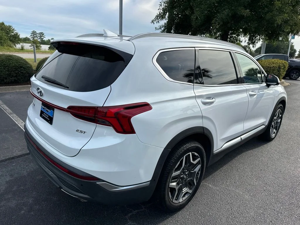 Used 2021 Quartz White Hyundai Limited image 3