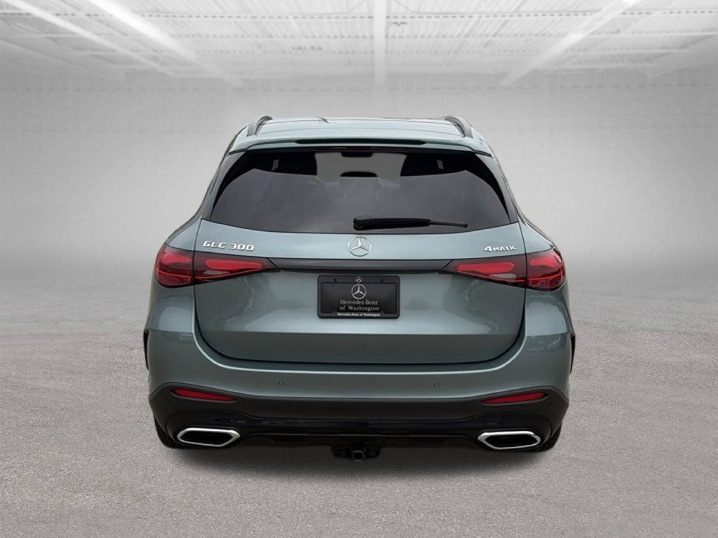 Used 2026 Silver Mercedes-Benz GLC 300 image 4