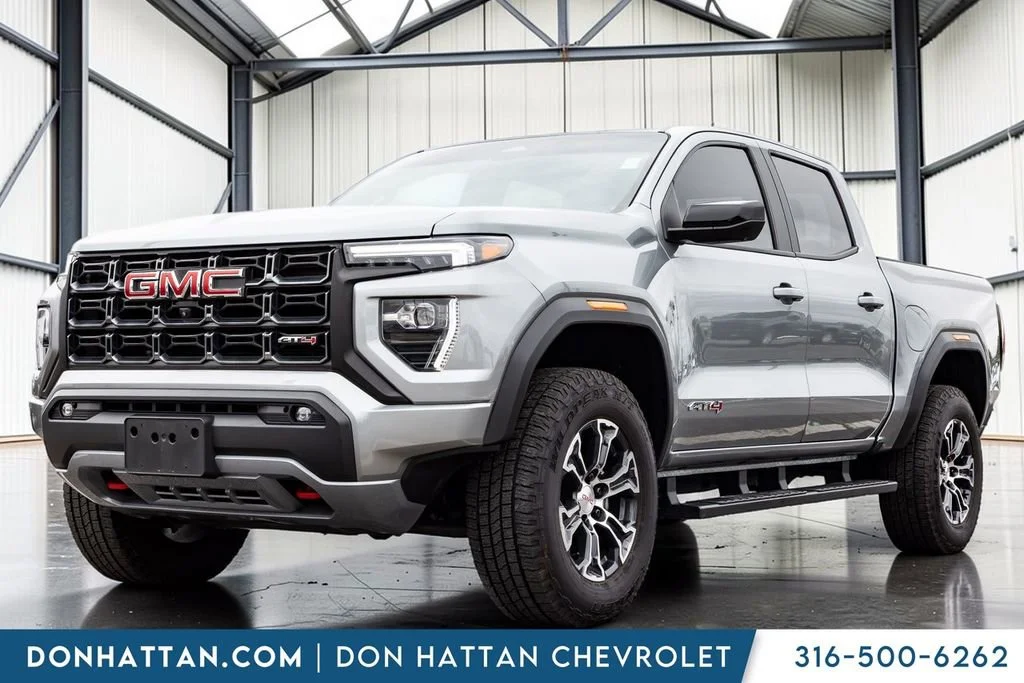 2023 GMC Canyon 4WD AT4 Crew Cab Short Box's photo