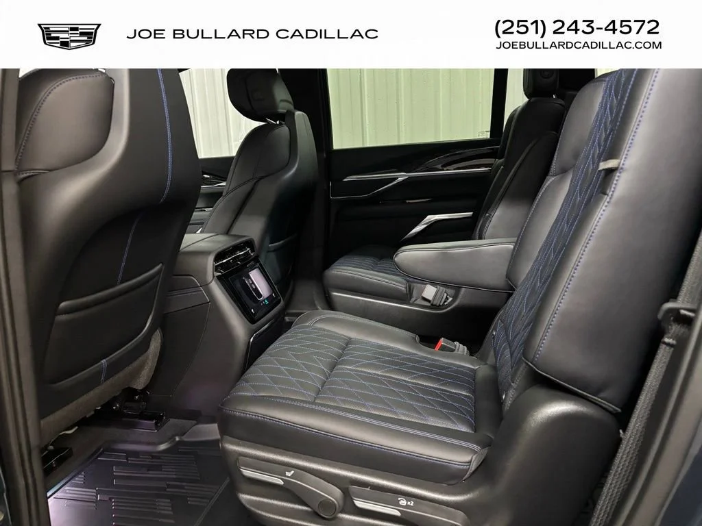 2026 Cadillac Escalade IQ Sport - Photo 17