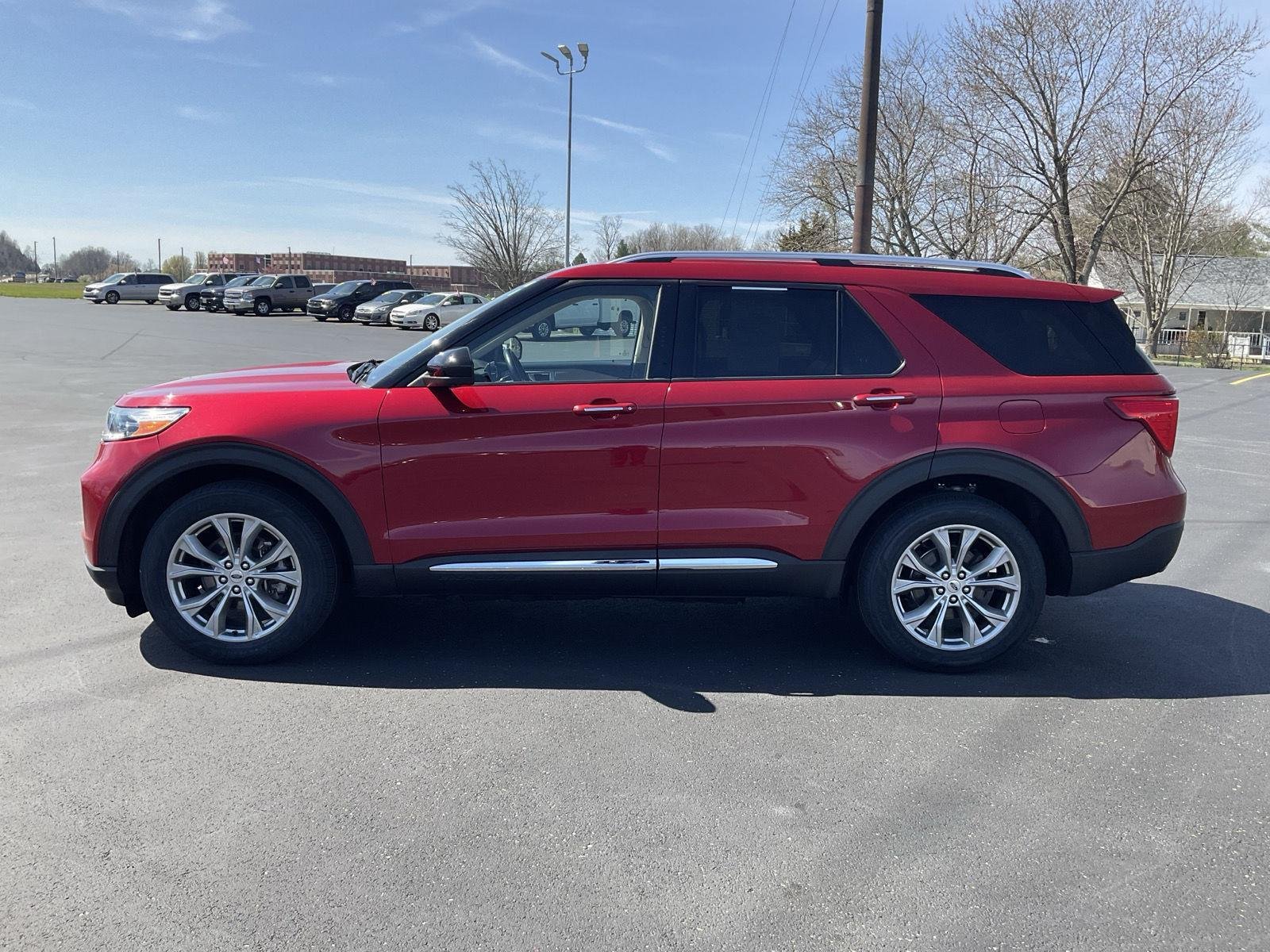 Used 2023 Red Ford Limited image 4
