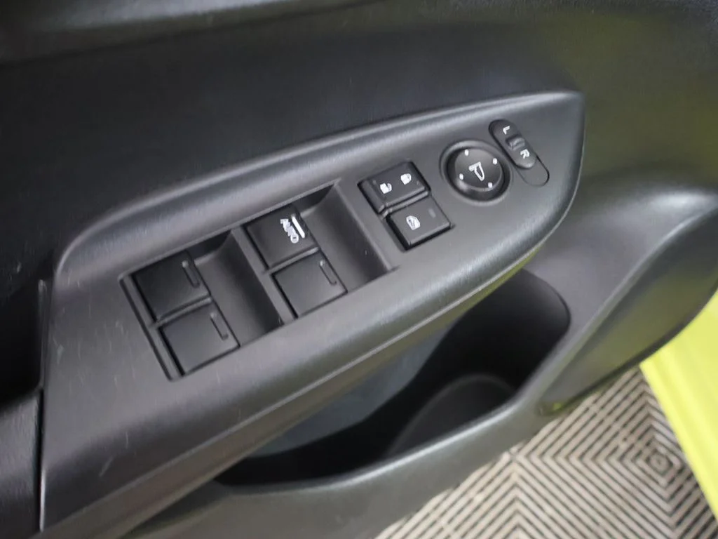 Used 2016 Mystic Yellow Pearl Honda LX image 34