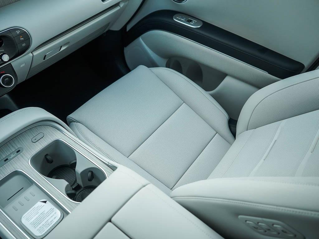 New 2026 Typhoon Silver Metallic Hyundai Calligraphy AWD image 53