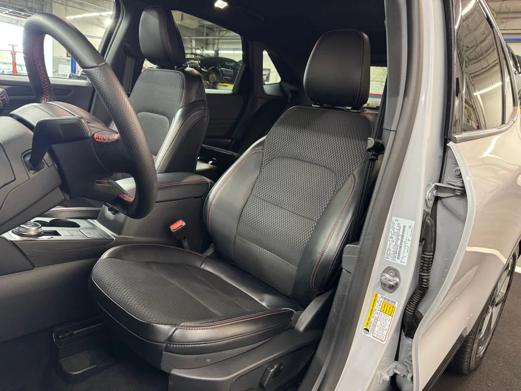 Used 2025 Silver Ford ST-Line image 18